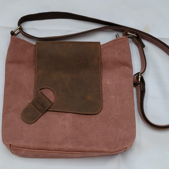 DaVan crossbody bag. - Picture 8 of 10